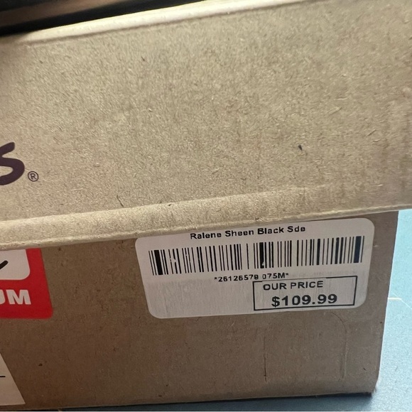 Womens Clarks Artisan Ralene Black Suede Ankle Strap Block Heel Sandals Size 7.5 - Picture 3 of 11